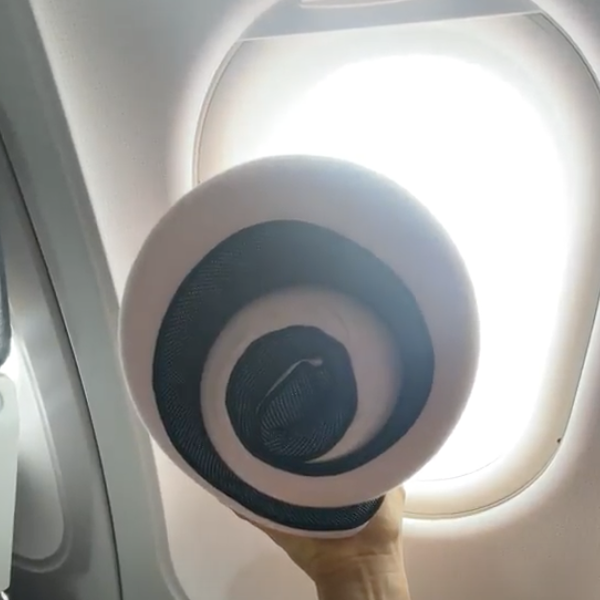 HALOVA FLYHUG customer photo